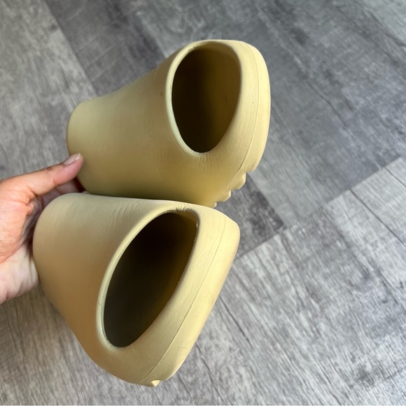 Adidas Yezzy Beige Slide Sandals Size 10